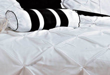 Load image into Gallery viewer, Super King Size White Diamond Pintuck Quilt Cover Set(3PCS)
